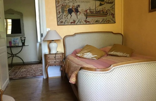 Saint-Genes-du-Retz House | 500 m² House ∙ 6 bedrooms ∙ 15 guests
