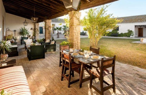 Jerez de la Frontera House | 500 m² House ∙ 11 bedrooms ∙ 24 guests