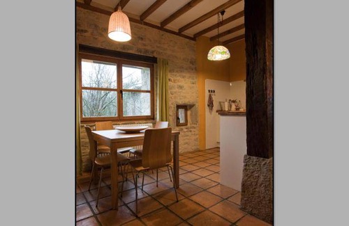 Ayala House | 500 m² House ∙ 6 bedrooms ∙ 12 guests