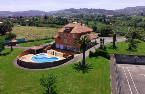 Quintueles House | 500 m² House ∙ 7 bedrooms ∙ 14 guests