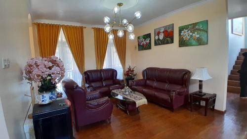 Parongpong Villa | 500 m² Villa ∙ 5 bedrooms ∙ 30 guests