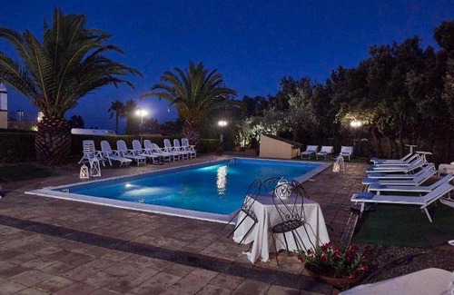 Piedimonte Etneo Villa | 500 m² Villa ∙ 9 bedrooms ∙ 23 guests