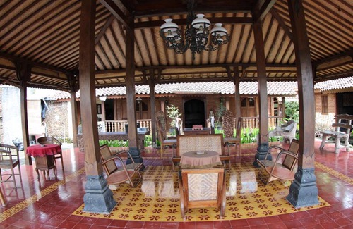 Pakem Villa | 500 m² Villa ∙ 4 bedrooms ∙ 20 guests