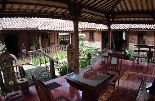 Pakem Villa | 500 m² Villa ∙ 4 bedrooms ∙ 20 guests