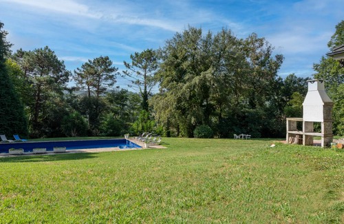 Urduliz Villa | 500 m² Villa ∙ 6 bedrooms ∙ 14 guests