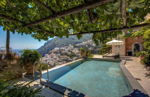 Montepertuso Villa | 500 m² Villa ∙ 8 bedrooms ∙ 20 guests