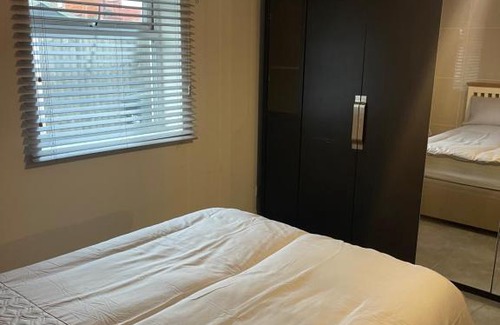 London Borough of Hounslow House | 50A Green Lane