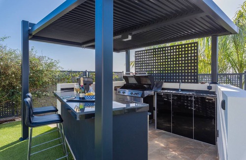 Adeje House | 526 m² House ∙ 4 bedrooms ∙ 8 guests