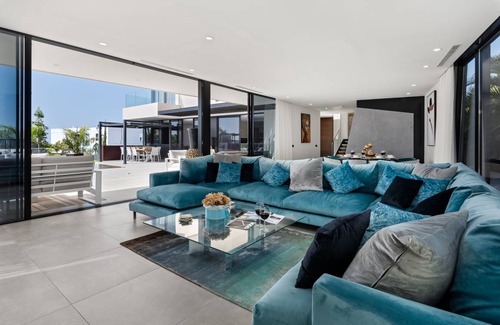 Adeje House | 526 m² House ∙ 4 bedrooms ∙ 8 guests