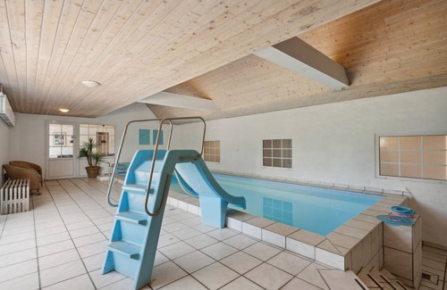 Vinderup House | 529 m² House ∙ 11 bedrooms ∙ 24 guests