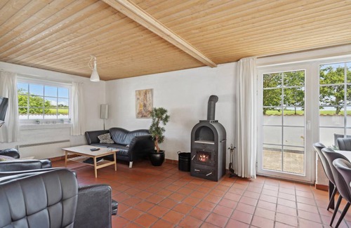 Vinderup House | 529 m² House ∙ 11 bedrooms ∙ 24 guests