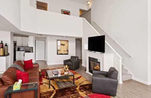 Near North Side Apartment | 53-54 Floor Penthouse