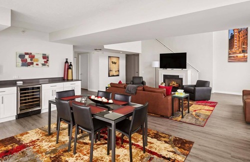 Near North Side Apartment | 53-54 Floor Penthouse