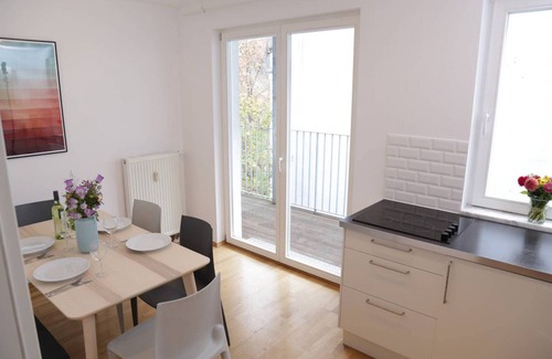 Prenzlauer Berg Apartment | 53QM STUDIO DESIGN APARTMENT by BENSIMON (6)