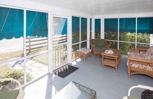 Northeast Virginia Beach House | 53rd Street Retreat by RedAwning