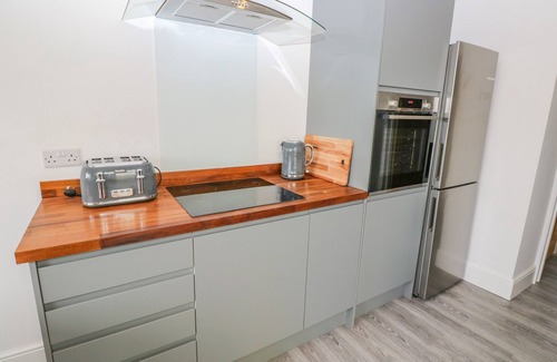 Burry Port Cottage | 54 PENCOED ROAD, pet friendly, with hot tub in Burry Port
