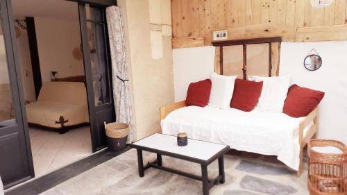 Laguiole Apartment | 55 m² Apartment ∙ 1 bedroom ∙ 4 guests
