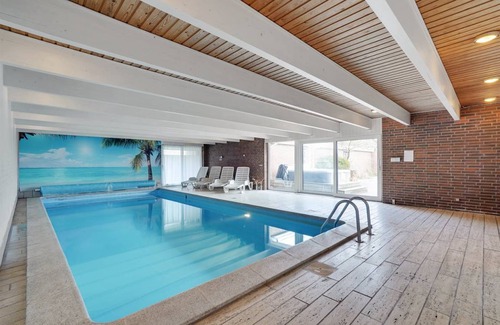 Thyholm House | 550 m² House ∙ 6 bedrooms ∙ 16 guests
