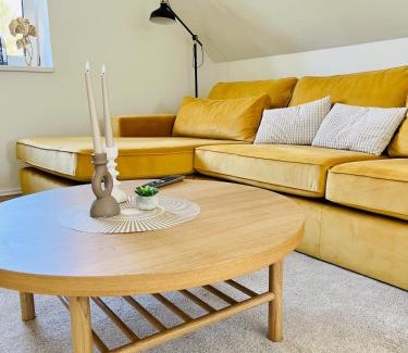 Rabenstein Apartment | 55m2 Chemnitz Rabenstein Kids Welcome, Wifi, Privater Parkplatz, Waschmaschine, Babybett, Klimaanlage