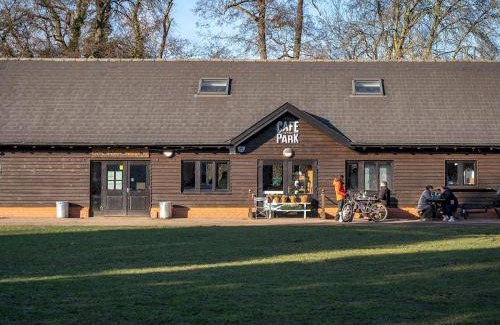 Rickmansworth Apartment | 56 m² Apartment ∙ 1 bedroom ∙ 4 guests