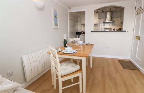 Mylor Churchtown Cottage | 58 High Street