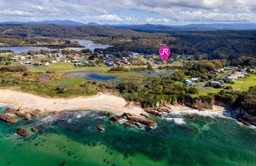 Bermagui House | 58 Wallaga Lake Road