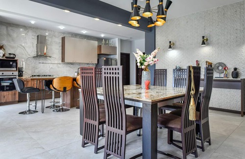 Cunucu Abao Villa | 5Bdr 6,5 Bthr Luxury 4Bdr Villa w/Guest Apartment 2min Eagle Beach