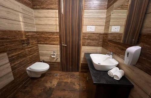 Ranjit Avenue Villa | 5BHK Home Away from Home at Ranjit Avenue Amritsar