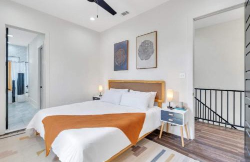 Tulane - Gravier House | 5br Mid-city Retreat W Balcony