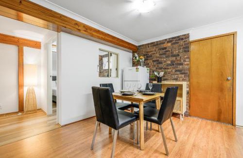 Hornsby Apartment | 5BR Peaceful Oasis with Wifi Garage