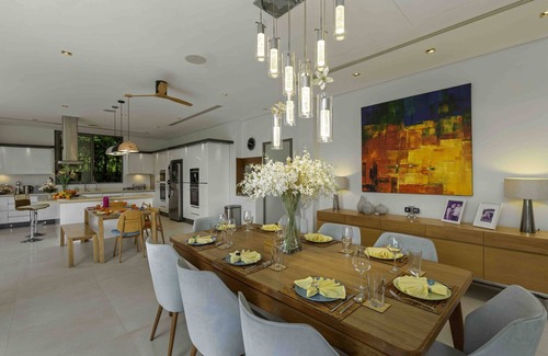 Ban Na Faek Villa | 5BR Villa White Skies, Sleep 10, Breakfast, Staff