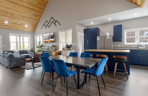 Davis House | 5Kings*Arcade*AirHockey*GolfFishNearby*Hike*HotTub
