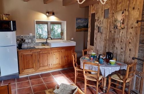 Blauzac House | 5mn from Uzes, air-conditioned gîte in the heart of the vineyards