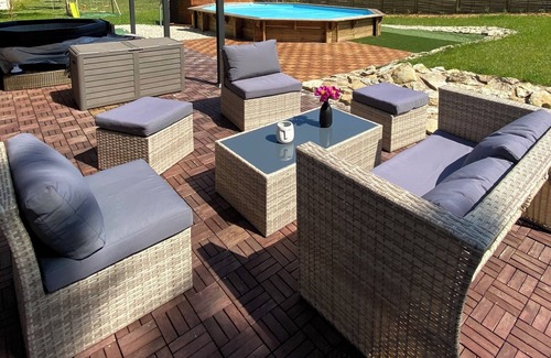 Thesee House | 6/8 person gîte with swimming pool and jacuzzi