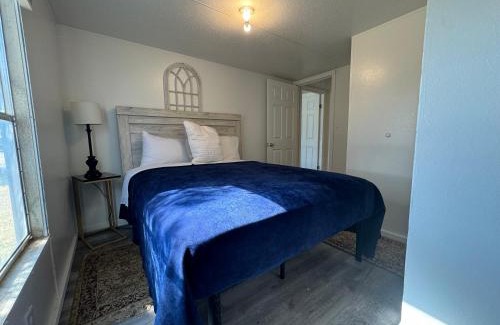Lorenzo House | 6 bed, 2 bath Home in Lorenzo