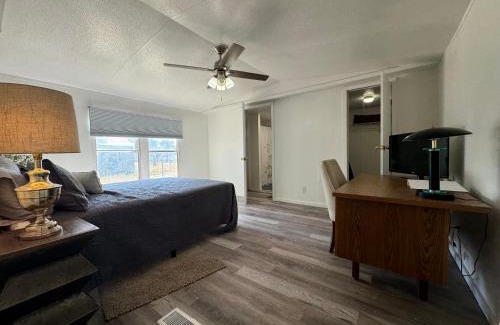Lorenzo House | 6 bed, 2 bath Home in Lorenzo