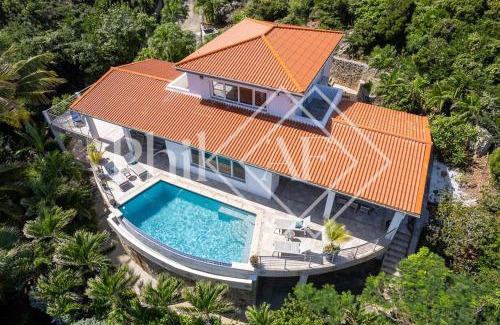 Oyster Pond Villa | 6 bed-rooms Villa at Dawn Beach Estate
