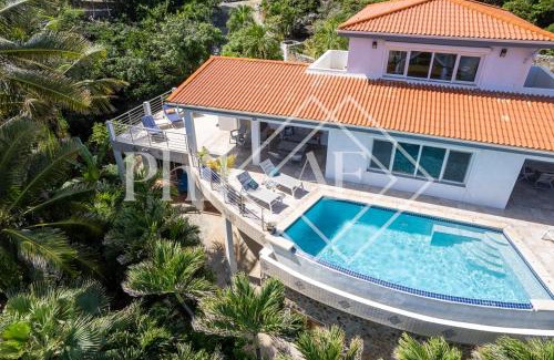 Oyster Pond Villa | 6 bed-rooms Villa at Dawn Beach Estate