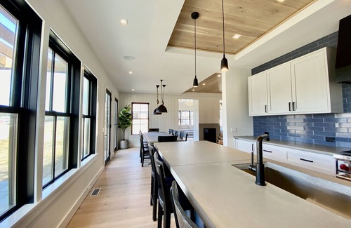 West of Town House | 6 bedroom/6.5 bath home with shared pool, hot tub and gym between Town and Cisco