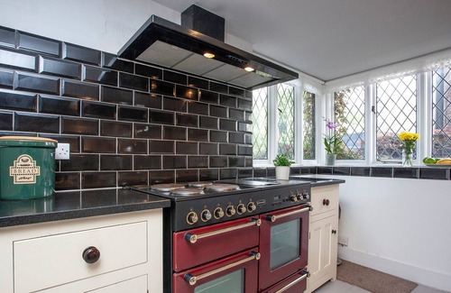 Kingsteignton Cottage | 6 bedroom accommodation in Kingsteignton, near Newton Abbot