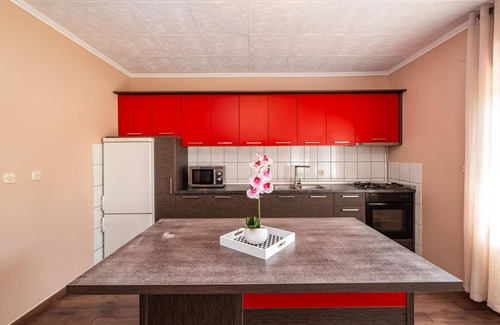 Galovac House | 6 bedroom accommodation in Galovac