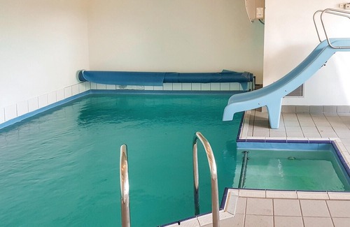 Lyngdal House | 6 bedroom accommodation in Lyngdal