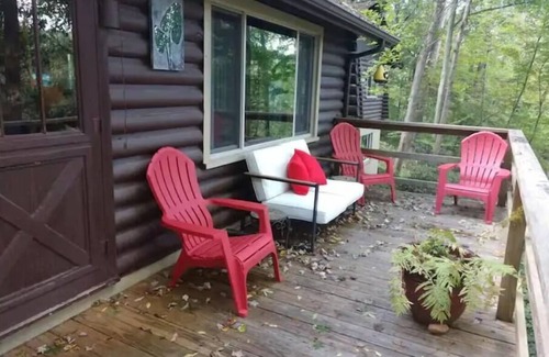 Bellville Apartment | 6-bedroom cabin just 2 miles from Mohican River
