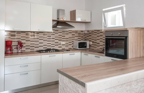 Sevid House | 6 bedroom gorgeous home in Sevid