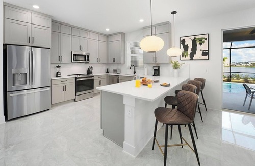 Florida Center Hotel | 6 Bedroom Home w Movie Theater at Villatel Orlando Resort - Private Pool