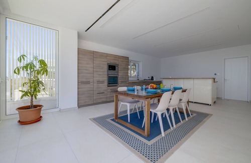 Santa Maria Estate Villa | 6 Bedroom Luxury Villa with pool and magnificent views of the Mediterranean