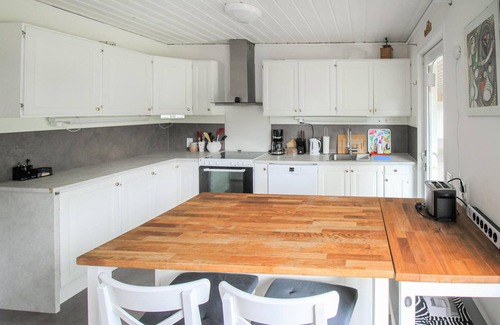 Vittaryd House | 6 bedroom pet friendly home in Vittaryd