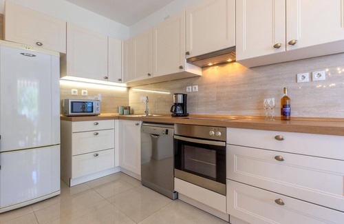 Dugi Rat House | 6 bedroom stunning home in Dugi Rat