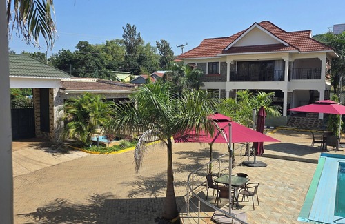 Kisumu Villa | 6-bedroom villa near Kisumu Airport along Riat Hills.