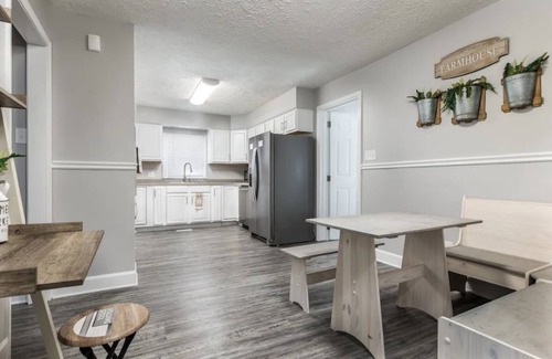 Centerville House | (6 Beds)Southern Timeless Ranch by WRAFB/Mall/Park